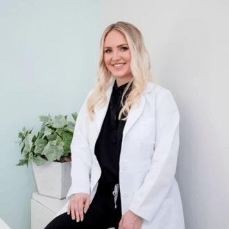 Brandi Gregge FNP-BC Headshot