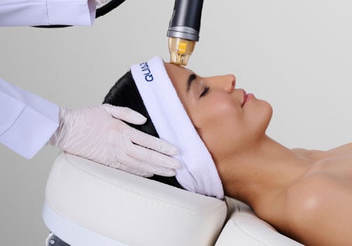patient receiving quadessy treatment