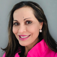 headshot of Dr. Raminder 'Minni' Saluja
