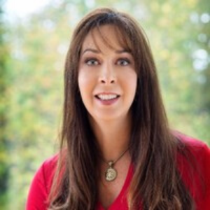 headshot of Dr. Leslie Apgar